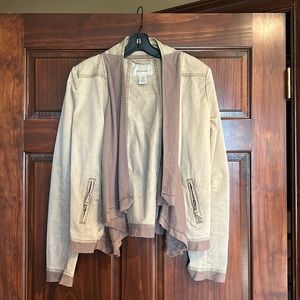 BKE Women’s jacket. Distressed look with zippered cuffs